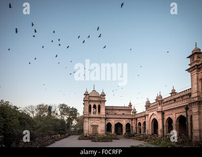 Vintage-Look der islamischen Hochschule, Peshawar, Pakistan. Stockfoto