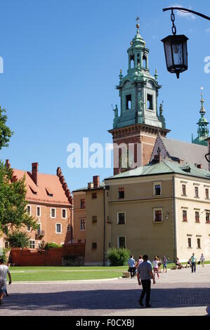 Wawel, Krakau, Polen, 28. Juli 2015. Königsschloss Wawel, Sitz der polnischen Könige aus dem 12. bis 17. Jahrhundert. Stockfoto