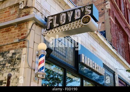 Alten Stil Barbershop. Milwaukee Avenue, Wicker Park Nachbarschaft, Chicago, Illinois. Stockfoto