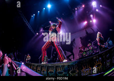 Auburn Hills, Michigan, USA. 9. August 2015. ALICE COOPER durchführen auf Motley Crue '' The Final Tour'' im Palace of Auburn Hills in Auburn Hills, Michigan am 9. August 2015 © Marc Nader/ZUMA Draht/Alamy Live News Stockfoto