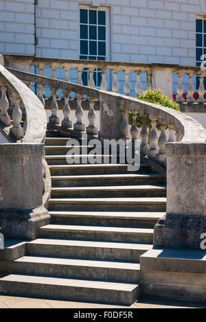 Londoner Southbank Greenwich The Queen es Haus Inigo Jones für Anne Denmark Frau James 1 Treppe ausführlich 1637 Außentreppen Stockfoto