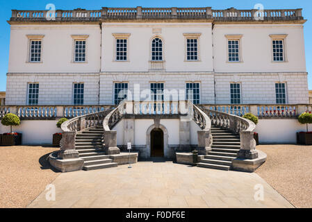 London Southbank Greenwich The Queen es House von Inigo Jones für Anne Denmark Frau James 1 in 1637 Außentreppen Norden Aspekt Stockfoto