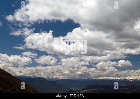 Wolken, Blau Konvektionswolken; Stockfoto