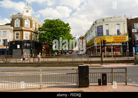 Woolwich High Street, im Südosten Londons, mit Blick auf die Hare Street, London, England, Großbritannien Stockfoto