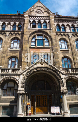 Nationale Archive von Ungarn, Becsi Kapu ter, Burgviertel, Buda, Budapest, Ungarn, Europa Stockfoto