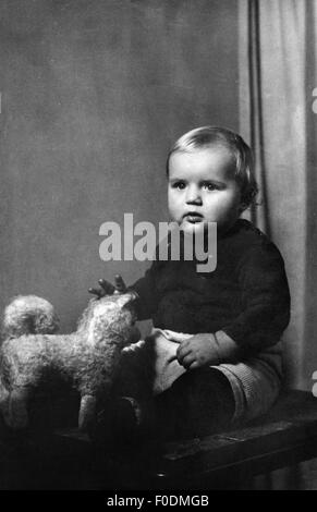 Justiz, Verbrechen, Entführung, Fall Karoline Rascher, München 1944, entführtes Kind Manfred Maler, 1943, zusätzliche-Rechte-Clearences-nicht verfügbar Stockfoto