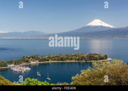 Fisch-Boot und Mt. Fuji in Japan Stockfoto