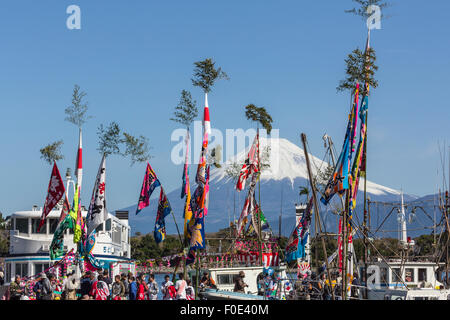 Fisch-Boot und Mt. Fuji in Japan Stockfoto