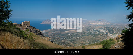 Golf von Bonagia und Monte Cofano Natur behalten an der Küste der Provinz von Trapani. Panorama-Landschaft mit Quartiere spagnolo Stockfoto