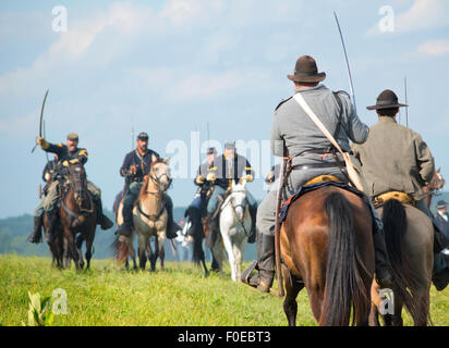 Gettysburg Nachstellung Schlacht berechnen Kavallerie zwischen Union und verbündeten Armeen. Stockfoto