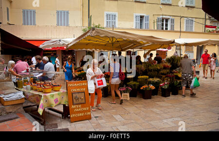 St Tropez Hafen Obstmarkt cote d Azur Frankreich Stockfoto