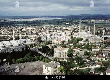 Geographie / Reisen, Türkei, Edirne, Stadtblick, Blick von der Selimiye Moschee in Richtung Stadt, 1960er Jahre, Additional-Rights-Clearences-not available Stockfoto