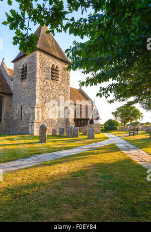 Aufrecht, St. Peter und St. Paul's Kirche im Westen Writting Stockfoto