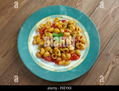 Pasta Alla Carrettiera - sizilianischen Rezept für italienische Pasta chifferi Stockfoto