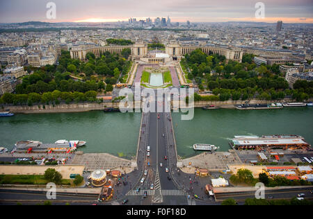 Blick vom Eiffelturm in Paris Stockfoto