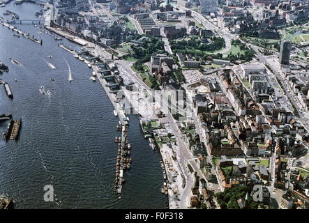 Geographie / Reisen, Deutschland, Hamburg, Stadtblick, Blick auf St. Pauli und die Elbe aus der Vogelperspektive, 1960er Jahre, Zusatzrechte-Clearences-nicht vorhanden Stockfoto