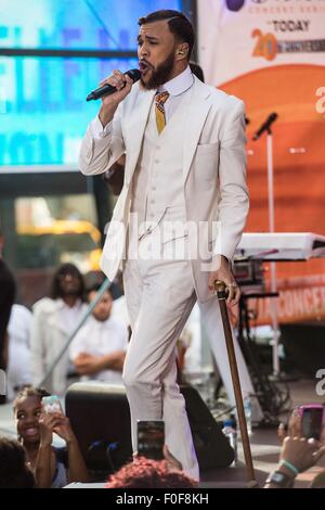 Jidenna auf der Bühne für NBC heute zeigen Konzert mit JANELLE MONAE, Rockefeller Plaza, New York, NY 14. August 2015. Foto von: Steven Ferdman/Everett Collection Stockfoto