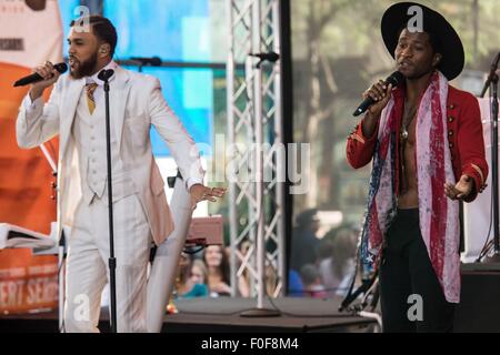 Jidenna, Roman GianArthur für NBC heute zeigen Konzert mit JANELLE MONAE, Rockefeller Plaza, New York, NY 14. August 2015 auf der Bühne. Foto von: Steven Ferdman/Everett Collection Stockfoto