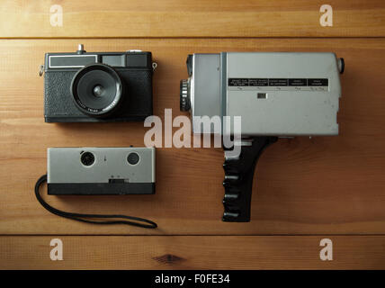 Vintage-Kollektion von Kameras mit Film und video 8mm Stockfoto