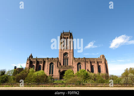 Liverpool Anglican Cathedral ist die größte Kirche im Vereinigten Königreich. Es gehört zu den wichtigen Sehenswürdigkeiten von Liverpool. Stockfoto