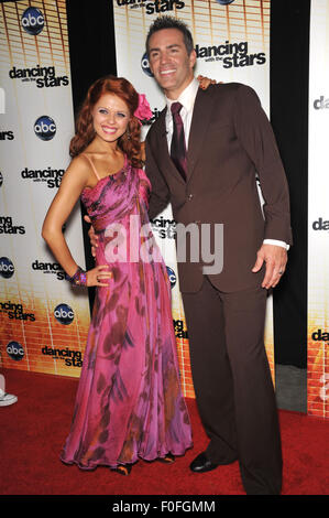 LOS ANGELES, CA - 20. September 2010: Kurt Warner & Anna Trebunskaya an der Saison 11 premiere von ABC Dancing With The Stars bei CBS Television City, Los Angeles. Stockfoto