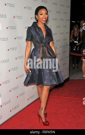 LOS ANGELES, CA - 16. September 2010: Brandy bei Macys Pass Glamorama Mode-Event im Orpheum Theatre, Los Angeles. Stockfoto