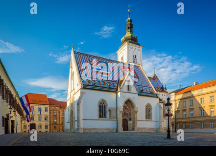 Die farbenfrohen St.-Markus-Kirche ist eines der ältesten Gebäude in Zagreb und eines seiner Symbole Stockfoto