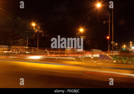 Beschäftigt Kalkutta in Nacht Stockfoto