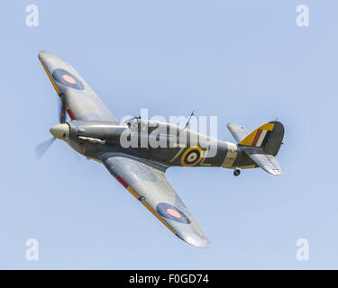 Hawker Sea Hurricane 1 b erhalten WW2 Jagdflugzeug fliegen in Old Warden Stockfoto