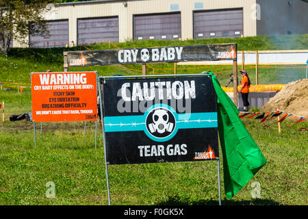 Toronto, Kanada. 15. August 2015. Tough-Mudder Hindernis-Parcours 15. August 2015 Toronto Ontario Credit: Leistung Bild/Alamy Live-Nachrichten Stockfoto