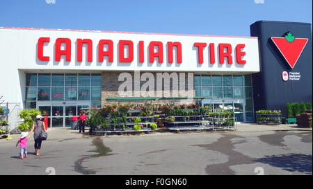 Canadian Tire Geschäft in Richmond Hill, Ontario, Kanada Stockfoto