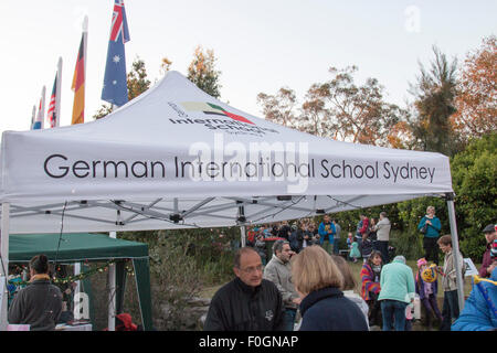 Sydney, Australien. 15. August 2015. Jedes Jahr veranstaltet die deutsche internationale Schule in Terrey Hills Sydney einen Winter Weihnachtsmarkt mit Ständen, traditionelle deutsche Küche und Wein und zahlreiche Veranstaltungen zur Unterhaltung der Kinder, die teilnehmen. Bildnachweis: model10/Alamy Live-Nachrichten Stockfoto