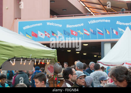 Sydney, Australien. 15. August 2015. Jedes Jahr veranstaltet die deutsche internationale Schule in Terrey Hills Sydney einen Winter Weihnachtsmarkt mit Ständen, traditionelle deutsche Küche und Wein und zahlreiche Veranstaltungen zur Unterhaltung der Kinder, die teilnehmen. Bildnachweis: model10/Alamy Live-Nachrichten Stockfoto