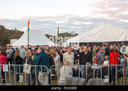 Sydney, Australien. 15. August 2015. Jedes Jahr veranstaltet die deutsche internationale Schule in Terrey Hills Sydney einen Winter Weihnachtsmarkt mit Ständen, traditionelle deutsche Küche und Wein und zahlreiche Veranstaltungen zur Unterhaltung der Kinder, die teilnehmen. Bildnachweis: model10/Alamy Live-Nachrichten Stockfoto