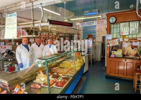 Traditionelle Metzger Shop. St Leonards on Sea, Hastings, East Sussex, England. Großbritannien Stockfoto