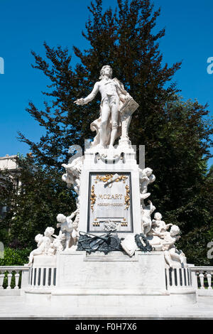 Das Mozart-Denkmal in den Burggarten, Wien, Österreich Stockfoto