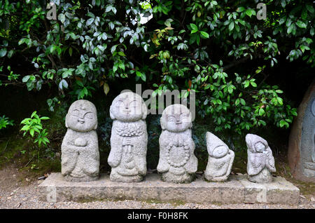 Ksitigarbha Bodhisattva oder Jizo Bosatsu Statue in Arashiyama City in Kyoto, Japan Stockfoto