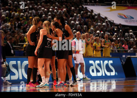 Sydney, Australien. 16. August 2015. Farne Netball Weltmeisterschaft Silber, Silber-Farne im Vergleich, alle Handys Arena, Sydney, Australien. Sonntag, 16. August 2015. © Aktion Plus Sport/Alamy Live-Nachrichten Stockfoto