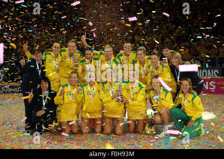 Sydney, Australien. 16. August 2015. Australien-Team feiert Netball Weltmeisterschaft, Silver Farne gegen Australien, alle Handys Arena, Sydney, Australien. Sonntag, 16. August 2015. © Aktion Plus Sport/Alamy Live-Nachrichten Stockfoto