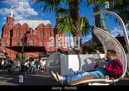 Moskau, Russland. 15. August 2015. Die "Moskauer Sommer. Moskau-Jam-Festival "Veranstaltung am zentralen Moskauer Straße in der Nähe des Kreml, Russland Credit: Nikolay Vinokurov/Alamy Live News Stockfoto