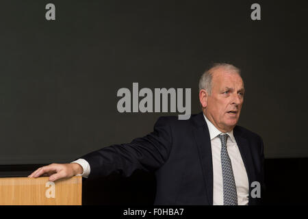 UK Vorstand und ehemalige Zeitungsredakteur Kelvin MacKenzie eine Rede bei der Wächter Zeitung Büros. Stockfoto