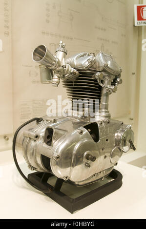 Motor eines alten Bikes in der Ducati-Museum und die Fabrik in Bologna, Italien. Stockfoto