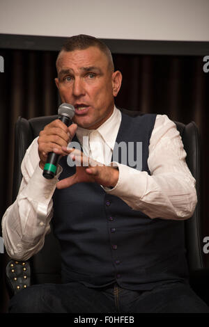 Ex Fußballer, jetzt Schauspieler, Vinnie Jones an ein Publikum mit Vinnie Jones in Essex, 2015. Stockfoto