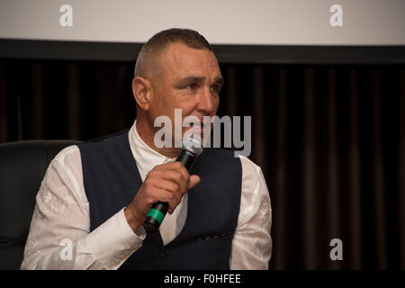 Ex Fußballer, jetzt Schauspieler, Vinnie Jones an ein Publikum mit Vinnie Jones in Essex, 2015. Stockfoto