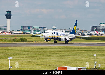 Boeing 737NG (EI-EKN) – Ryanair Flughafen Manchester England uk Abreise Stockfoto