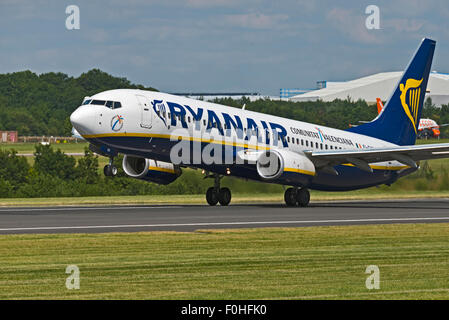 Boeing 737NG (EI-EKN) – Ryanair Flughafen Manchester England uk Abreise Stockfoto