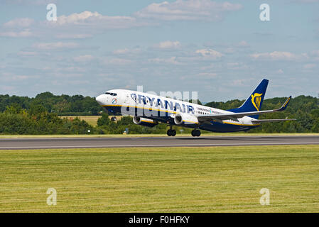 Boeing 737NG (EI-EKN) – Ryanair Flughafen Manchester England uk Abreise Stockfoto