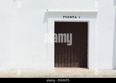 Seitentür auf der Plaza de Toros de Ronda, in Ronda in Andalusien, Spanien Stockfoto