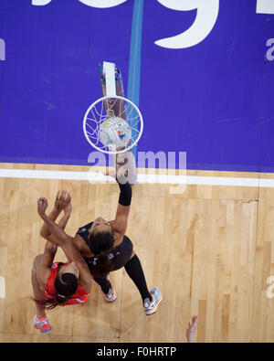 Sydney, Australien. 15. August 2015. England erlitt 0:39-Niederlage gegen Neuseeland in das Halbfinale der Netball World Cup Credit: MediaServicesAP/Alamy Live News Stockfoto