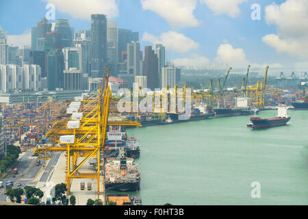 Singapur Cargo-terminal, einer der geschäftigsten Häfen der Welt, Singapore. Stockfoto